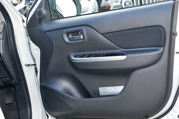 2023 Mitsubishi Triton GLS MR 4X4