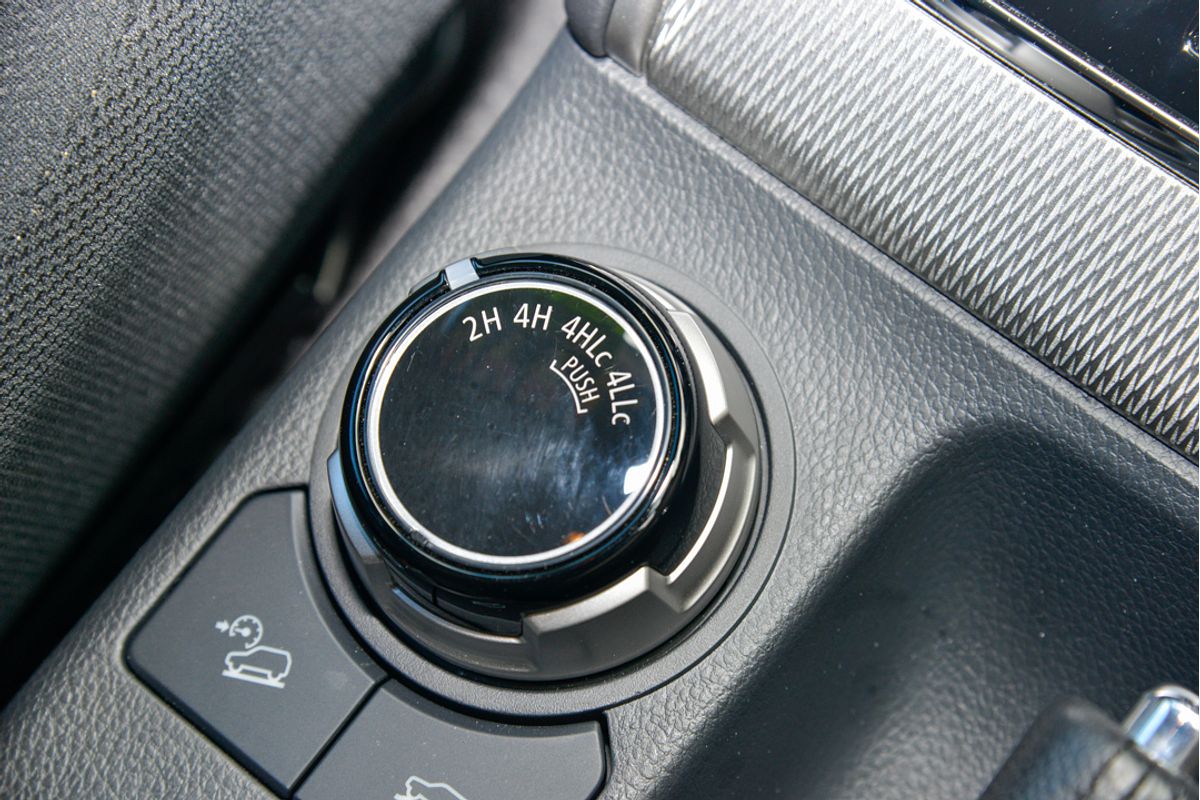 2023 Mitsubishi Triton GLS MR 4X4