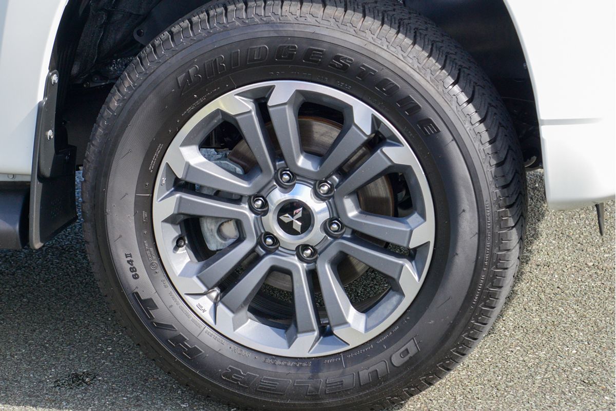 2023 Mitsubishi Triton GLS MR 4X4