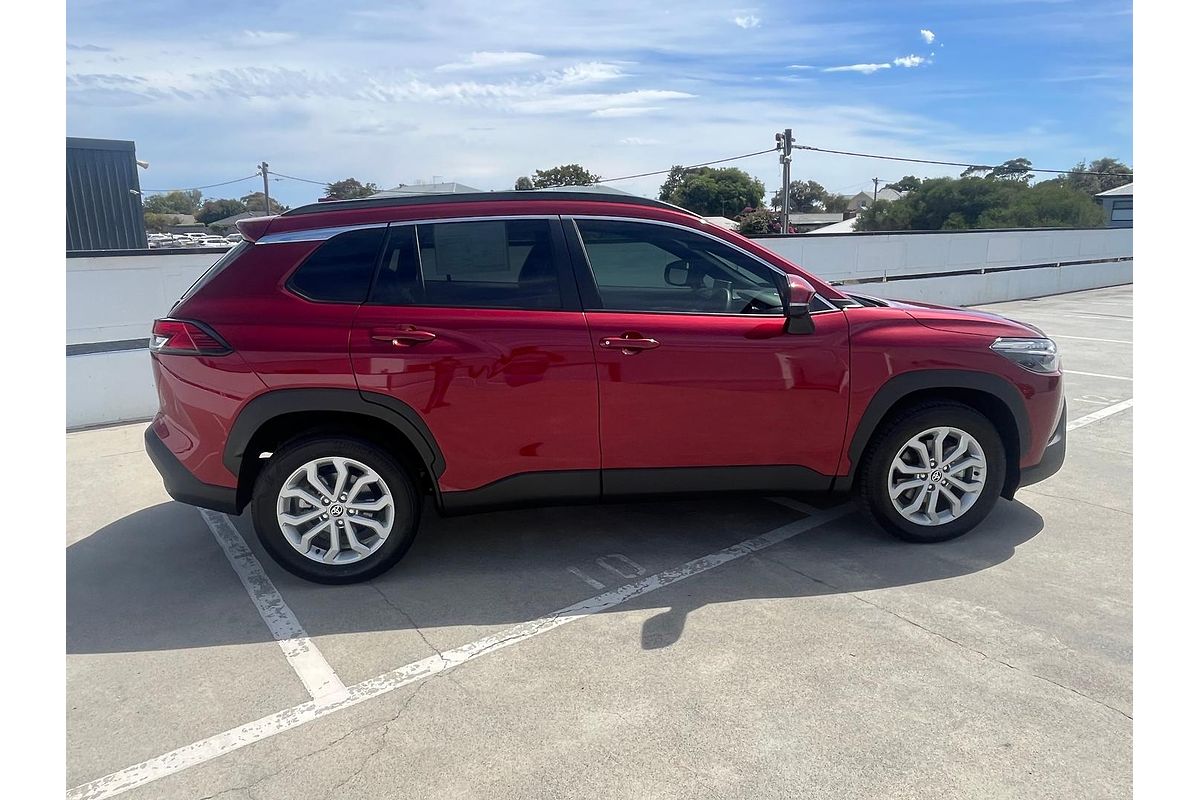 2024 Toyota Corolla Cross GXL MXGA10R