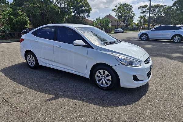 2016 Hyundai Accent Active RB3