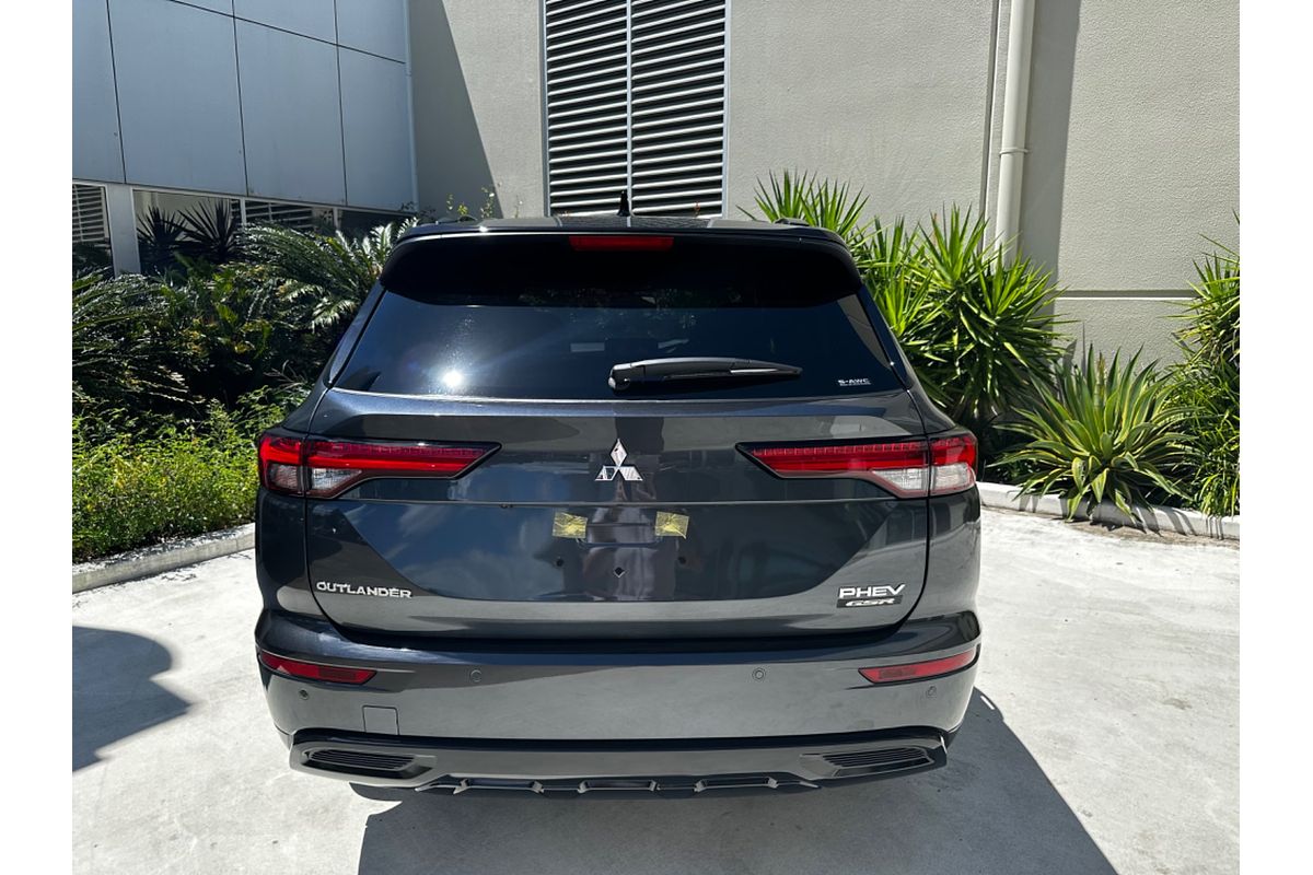 2024 Mitsubishi Outlander PHEV GSR ZM