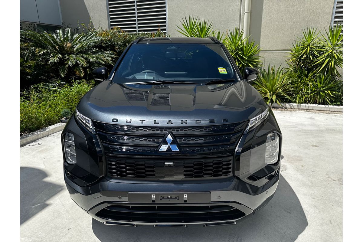 2024 Mitsubishi Outlander PHEV GSR ZM