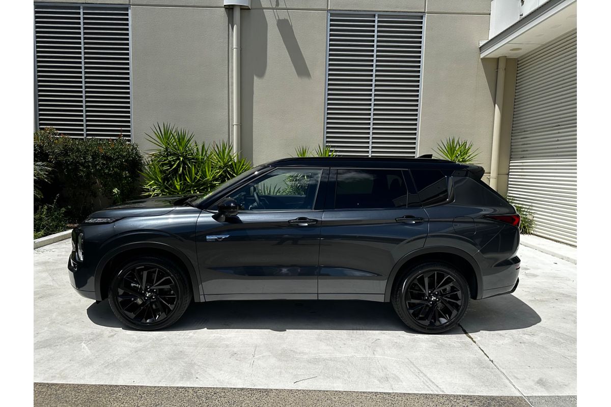 2024 Mitsubishi Outlander PHEV GSR ZM