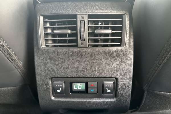2024 Mitsubishi Outlander PHEV GSR ZM