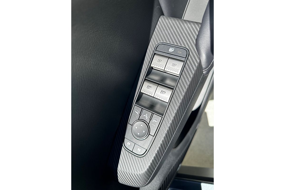 2024 Mitsubishi Outlander PHEV GSR ZM