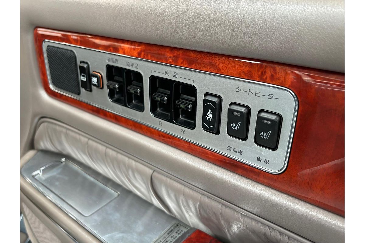 2005 Toyota CENTURY BASE GZG