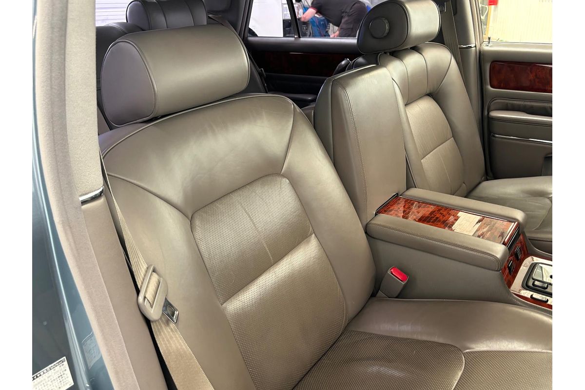 2005 Toyota CENTURY BASE GZG