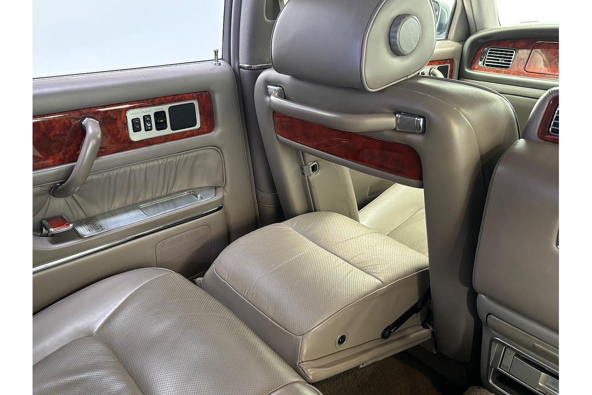 2005 Toyota CENTURY BASE GZG