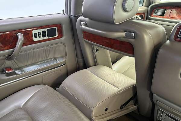 2005 Toyota CENTURY BASE GZG