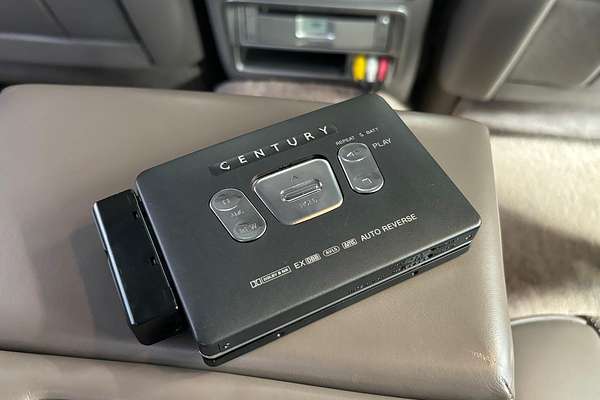 2005 Toyota CENTURY BASE GZG