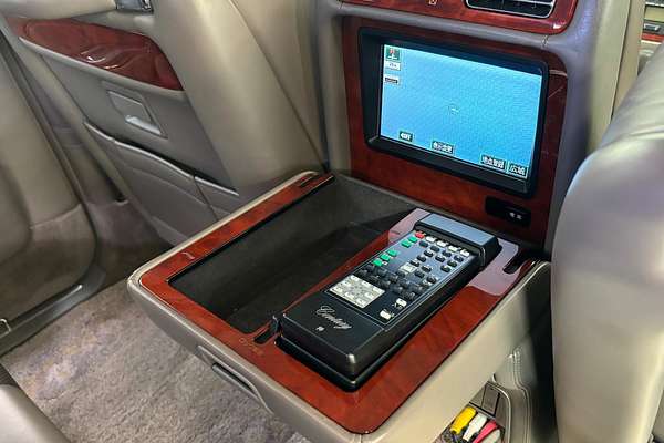2005 Toyota CENTURY BASE GZG
