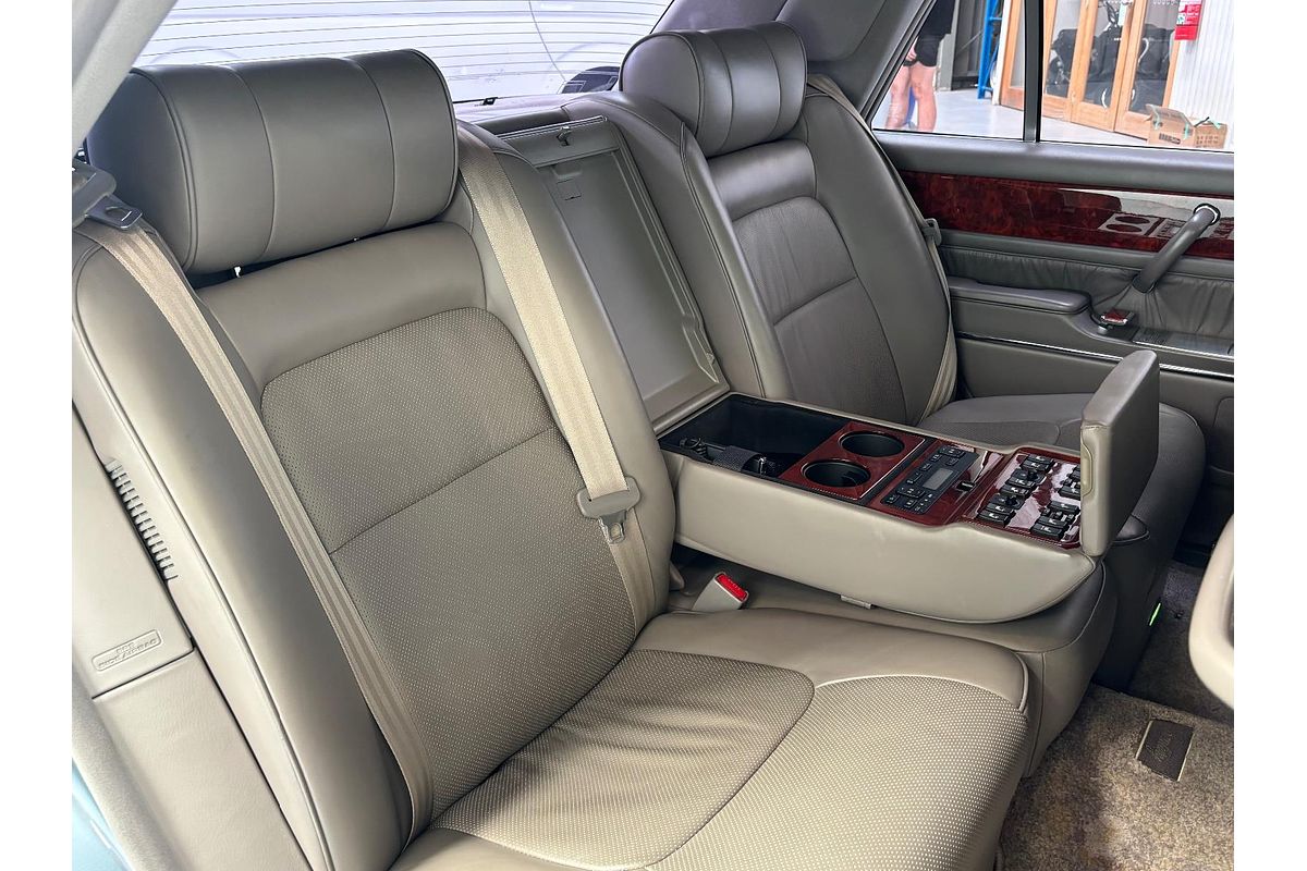 2005 Toyota CENTURY BASE GZG