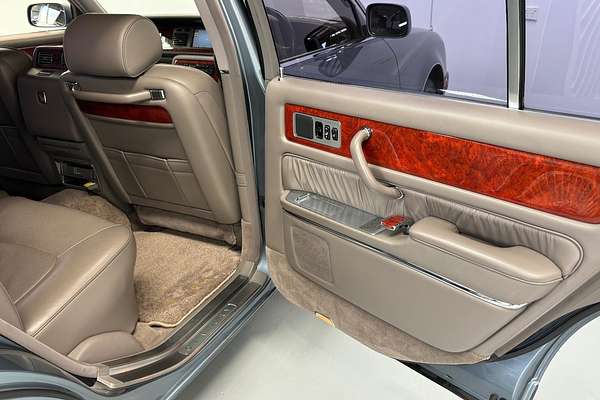 2005 Toyota CENTURY BASE GZG