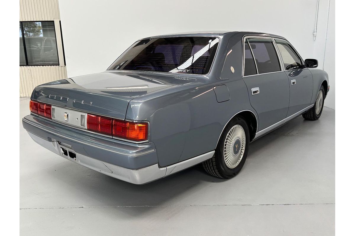 2005 Toyota CENTURY BASE GZG