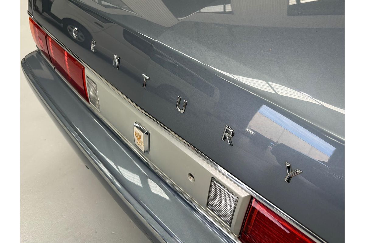 2005 Toyota CENTURY BASE GZG