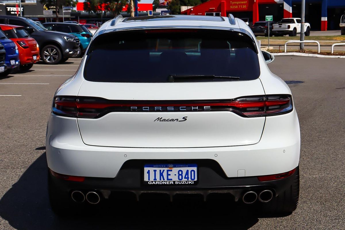 2021 Porsche Macan S 95B