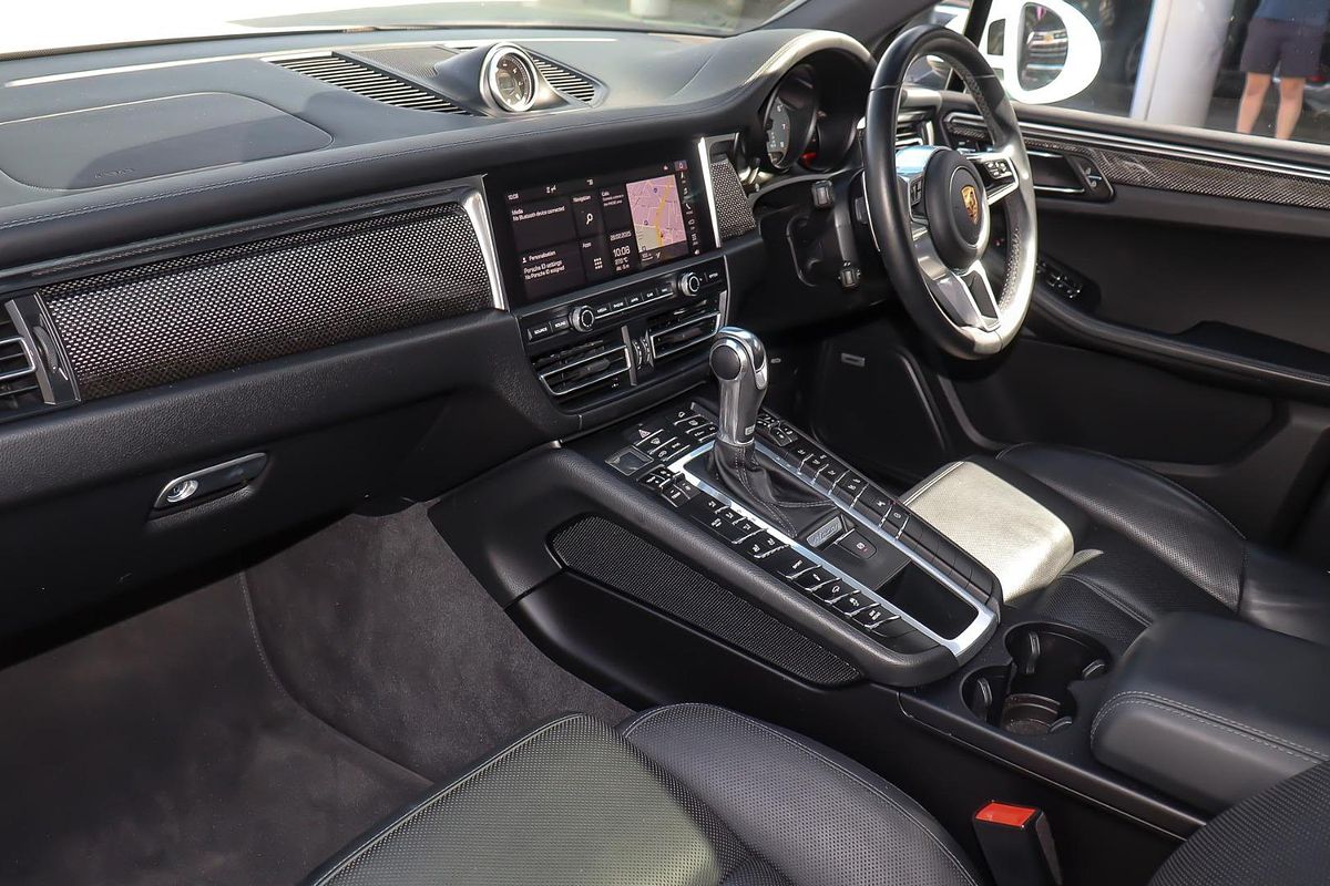 2021 Porsche Macan S 95B