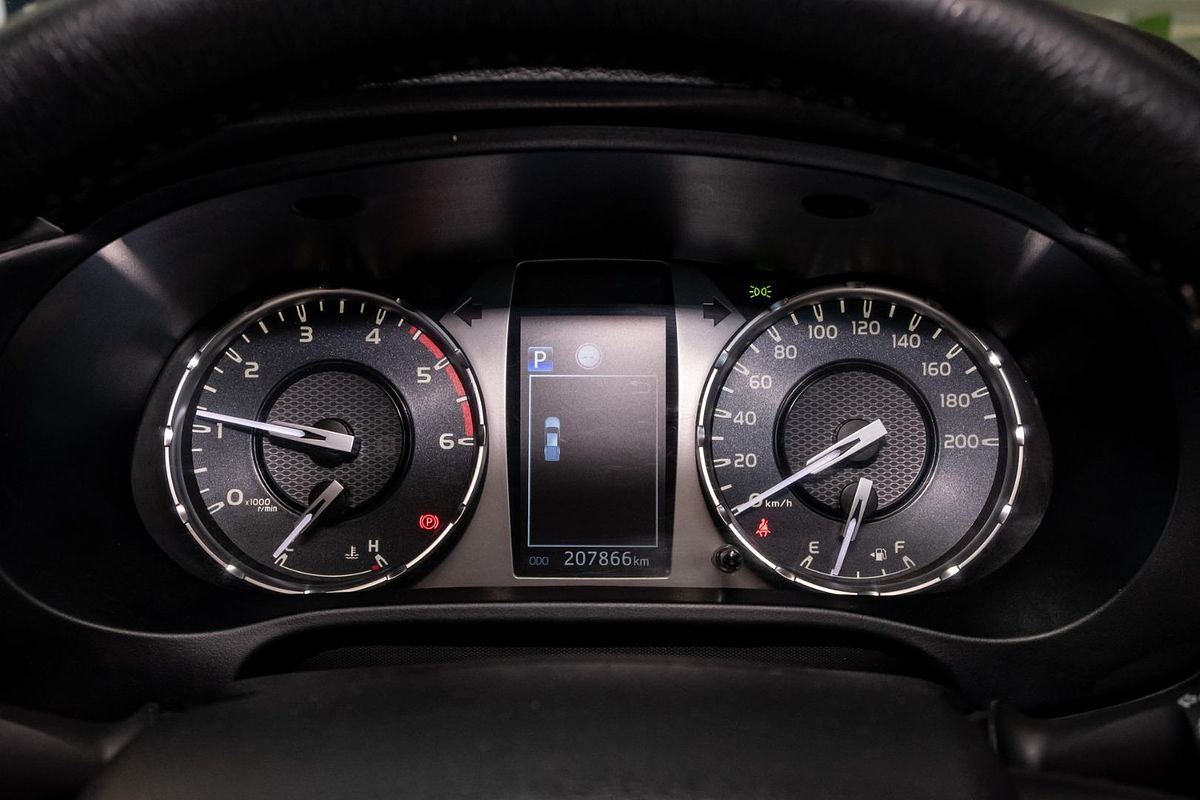 2020 Toyota Hilux SR5 GUN126R 4X4