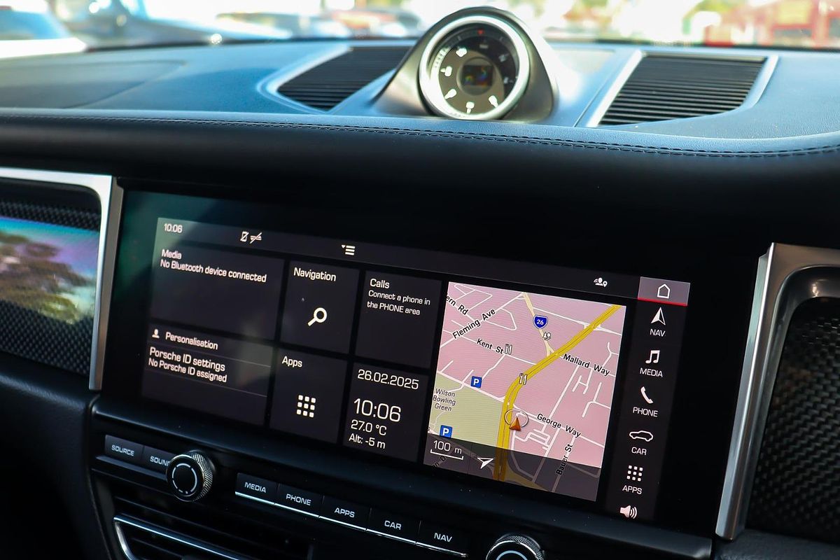 2021 Porsche Macan S 95B