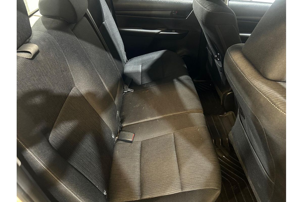 2019 Toyota Hilux SR GUN126R 4X4