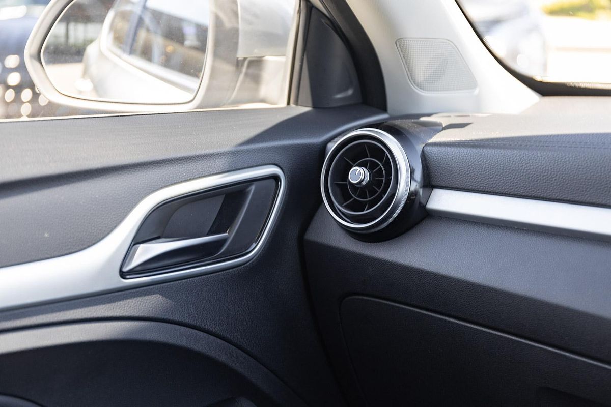 2023 MG ZS Excite AZS1