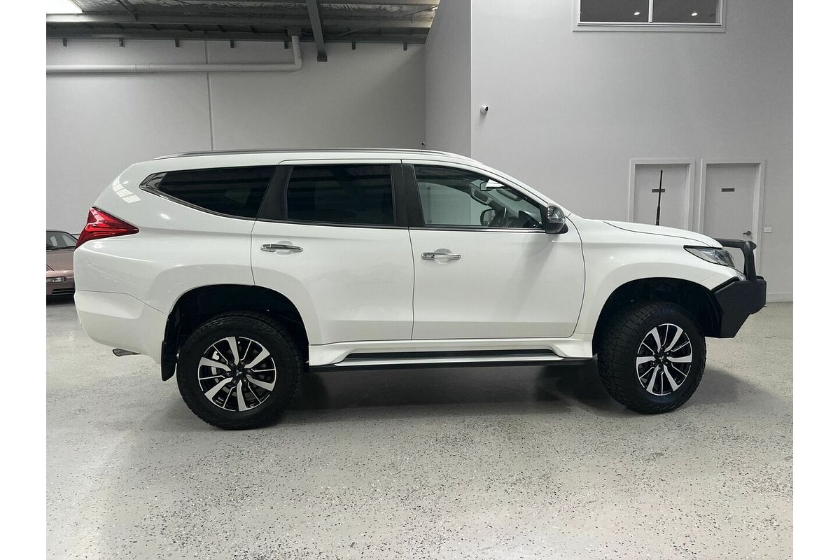 2017 Mitsubishi Pajero Sport Exceed QE