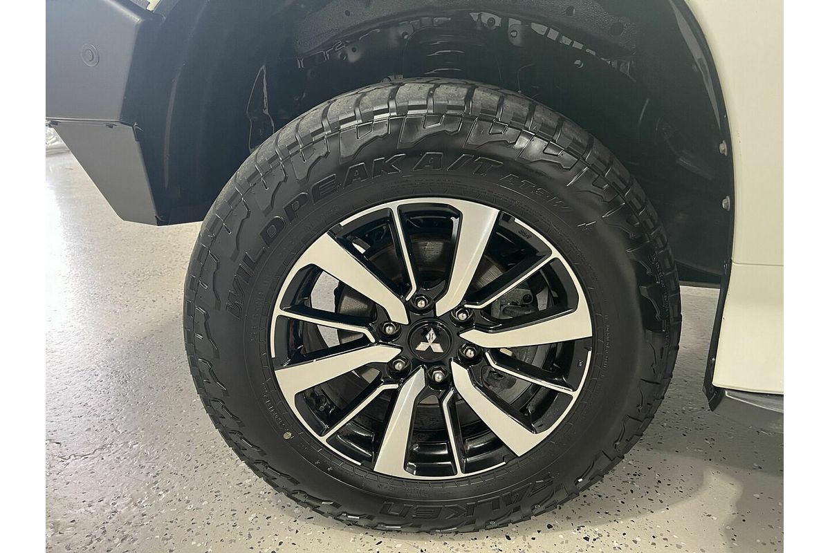 2017 Mitsubishi Pajero Sport Exceed QE