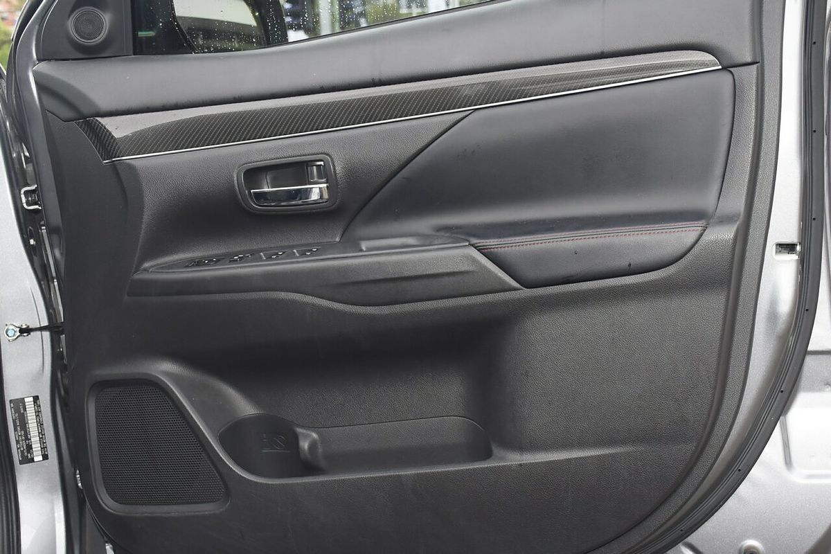 2021 Mitsubishi Outlander Black Edition ZL