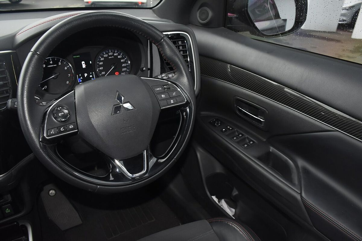 2021 Mitsubishi Outlander Black Edition ZL