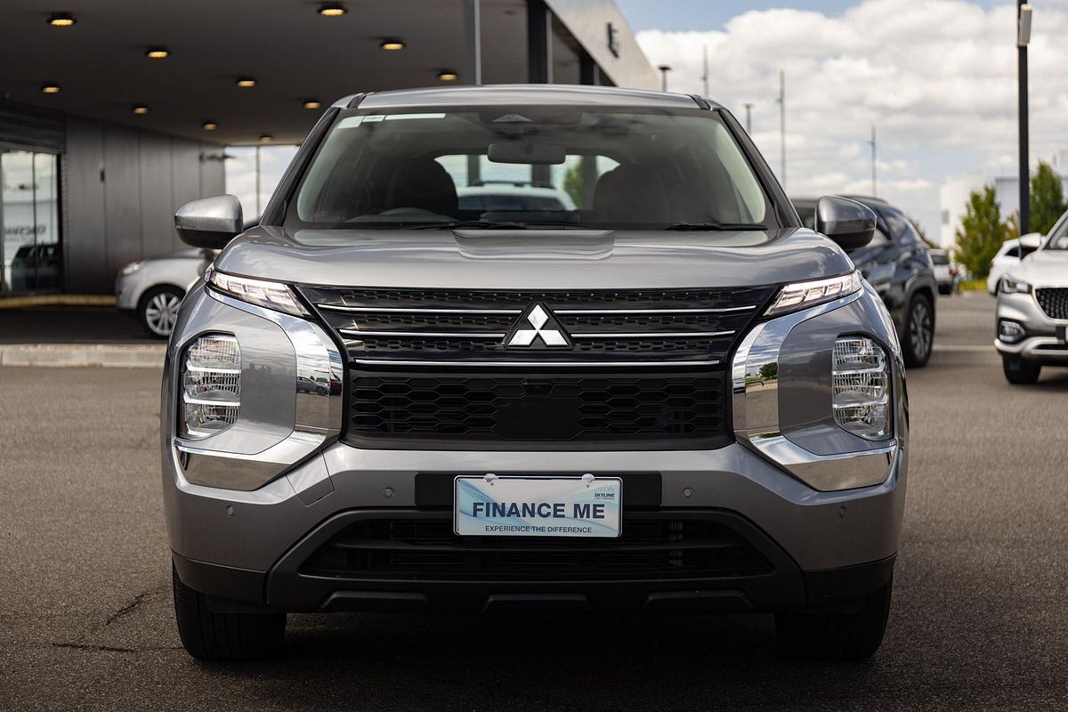 2022 Mitsubishi Outlander ES ZM