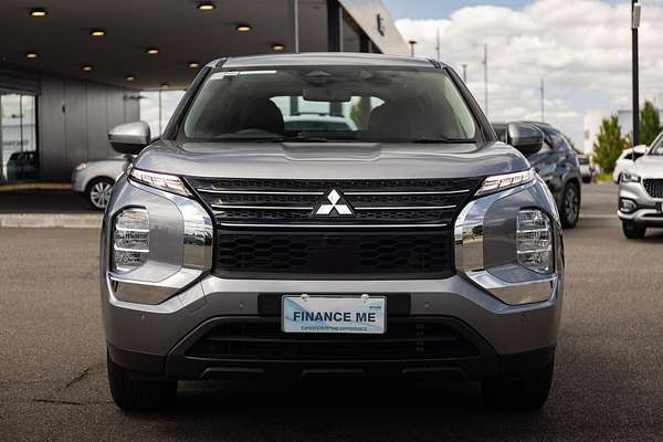2022 Mitsubishi Outlander ES ZM