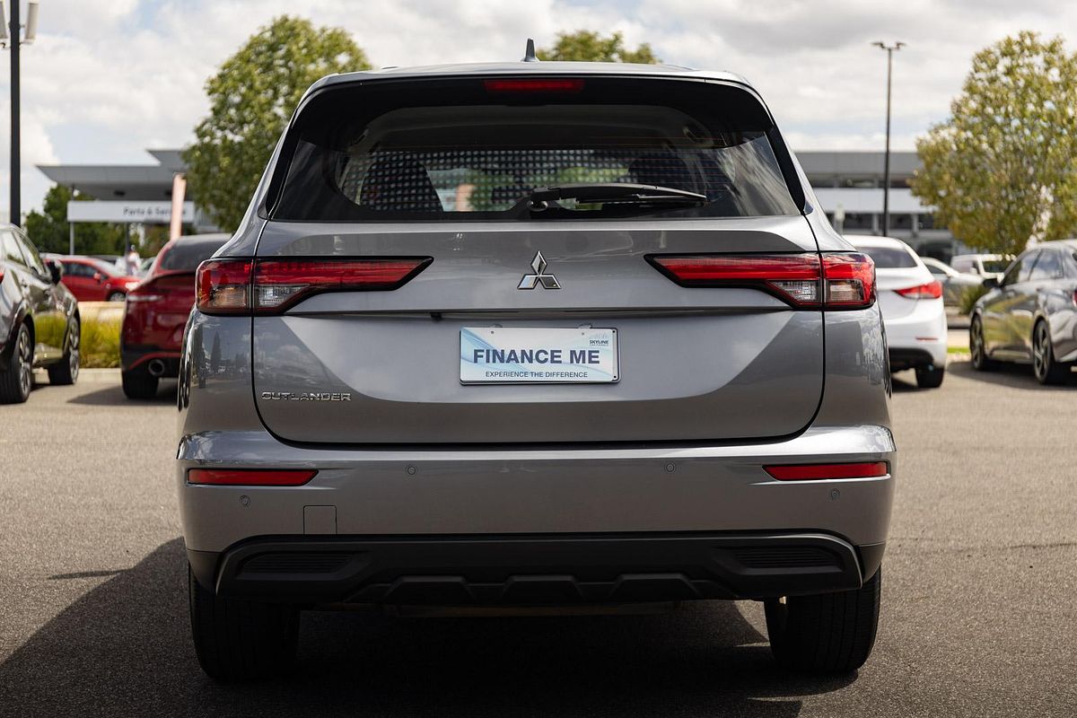 2022 Mitsubishi Outlander ES ZM