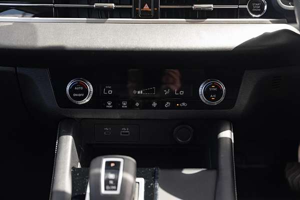 2022 Mitsubishi Outlander ES ZM