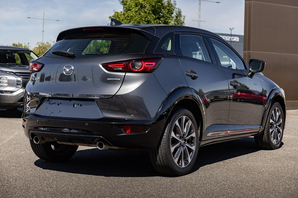 2022 Mazda CX-3 sTouring DK