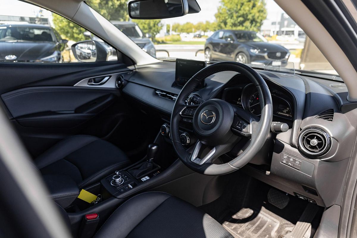 2022 Mazda CX-3 sTouring DK
