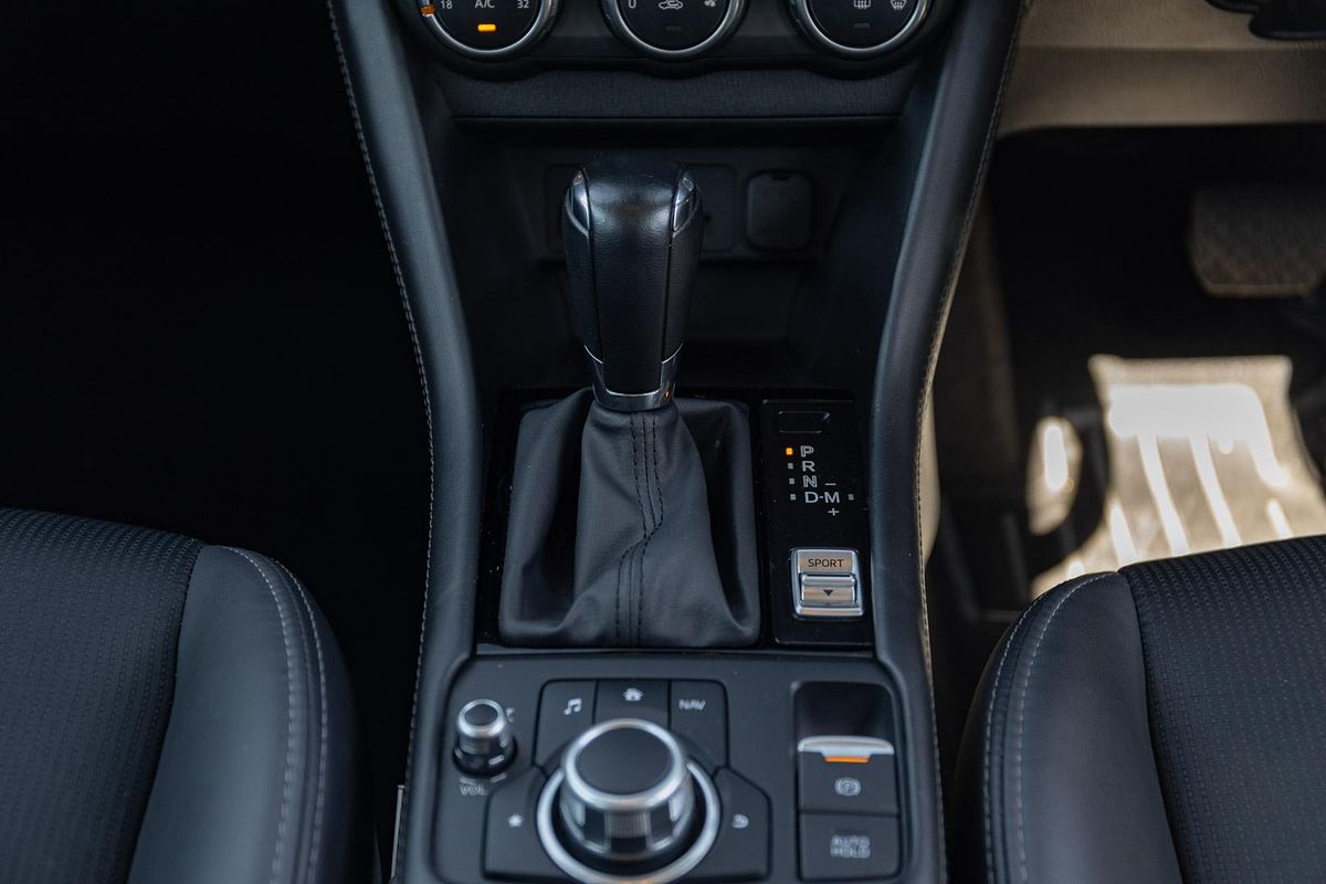 2022 Mazda CX-3 sTouring DK