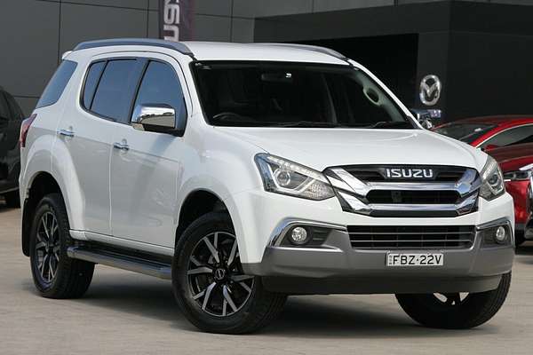 2020 Isuzu MU-X LS-T