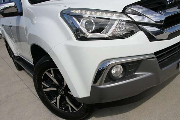 2020 Isuzu MU-X LS-T