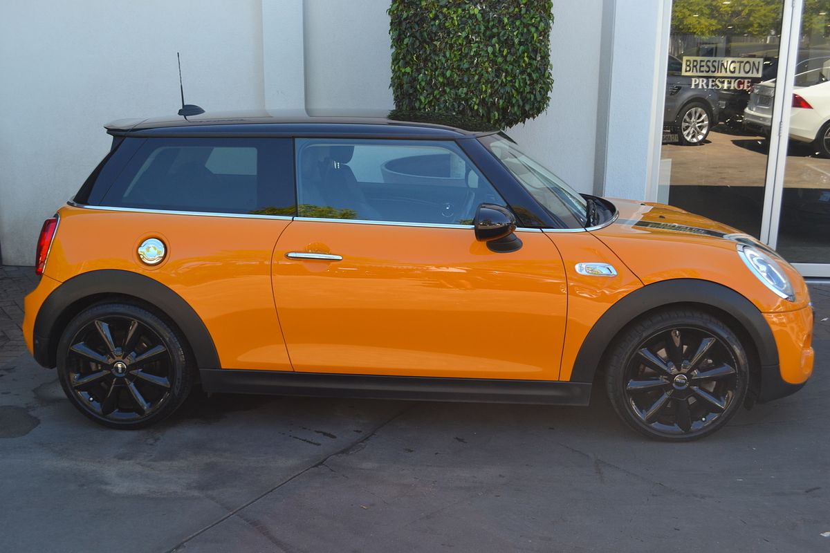 2014 MINI Hatch Cooper F55