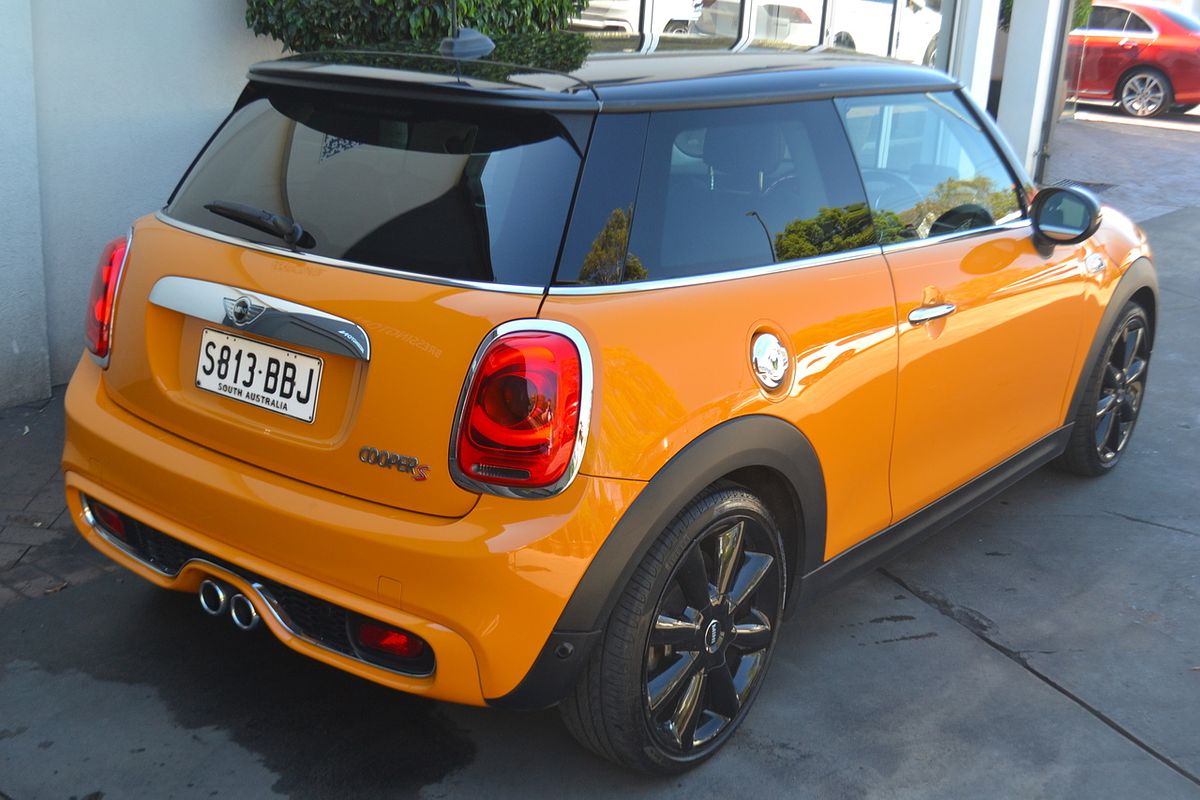 2014 MINI Hatch Cooper F55