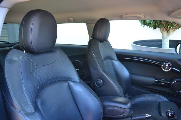 2014 MINI Hatch Cooper F55