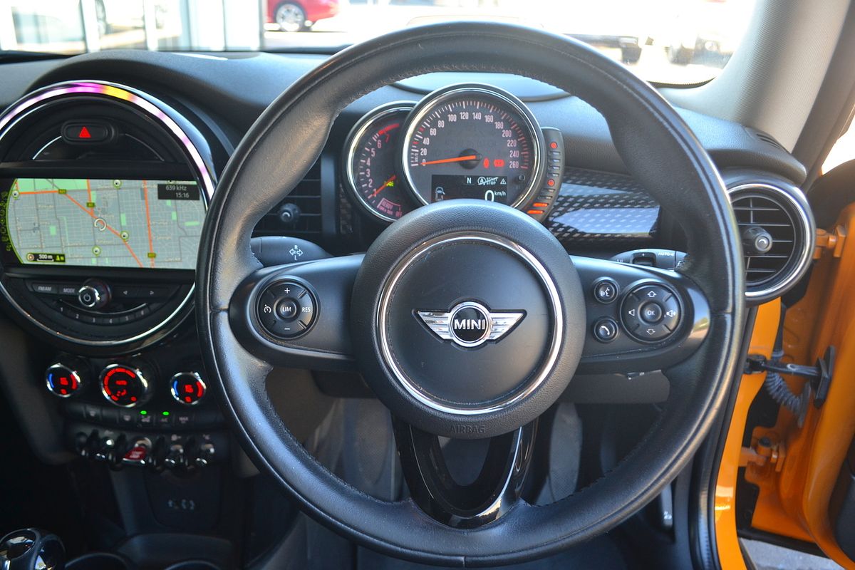 2014 MINI Hatch Cooper F55