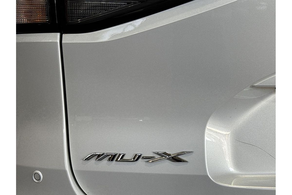 2023 Isuzu MU-X LS-T