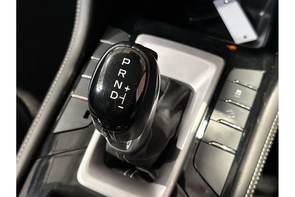 2023 Isuzu MU-X LS-T