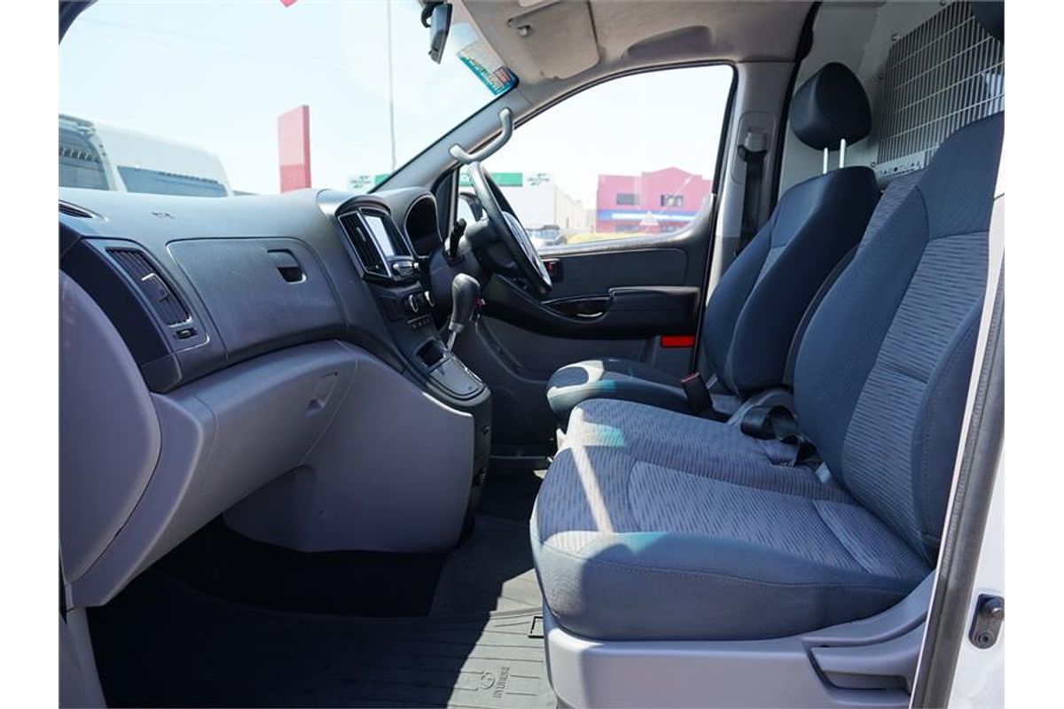 2017 Hyundai iLoad TQ3-V Series II