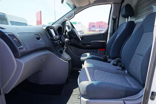 2017 Hyundai iLoad TQ3-V Series II