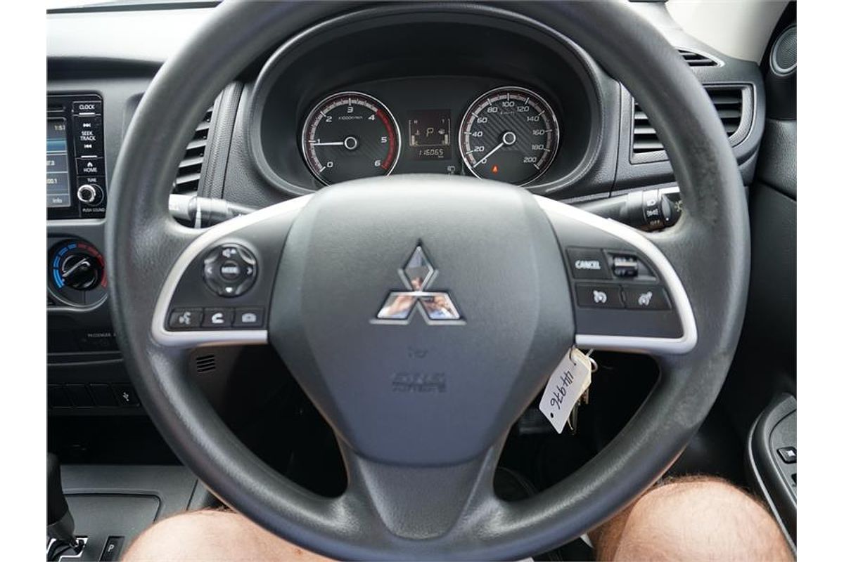2019 Mitsubishi Triton GLX MR 4X4