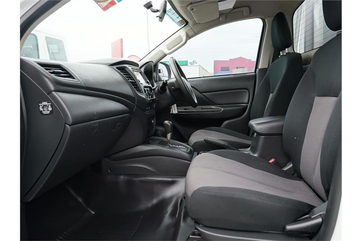 2019 Mitsubishi Triton GLX MR 4X4