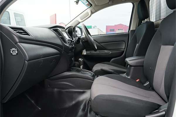 2019 Mitsubishi Triton GLX MR 4X4